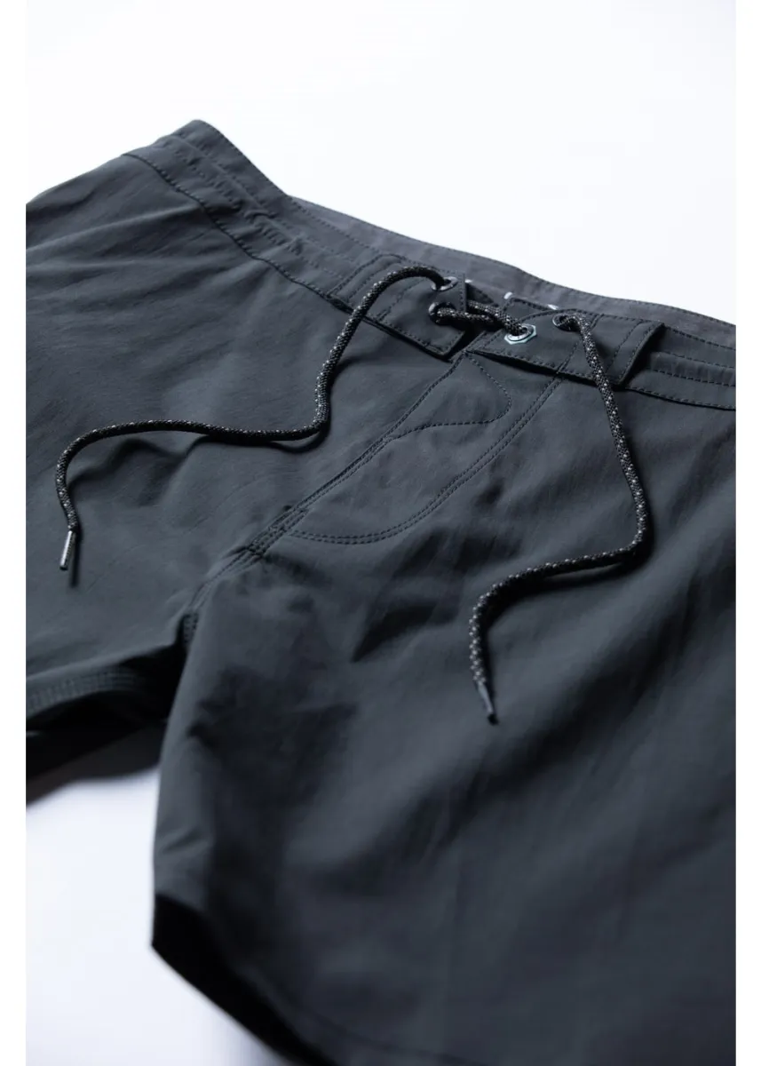 trip out 17.5&quot; boardshort